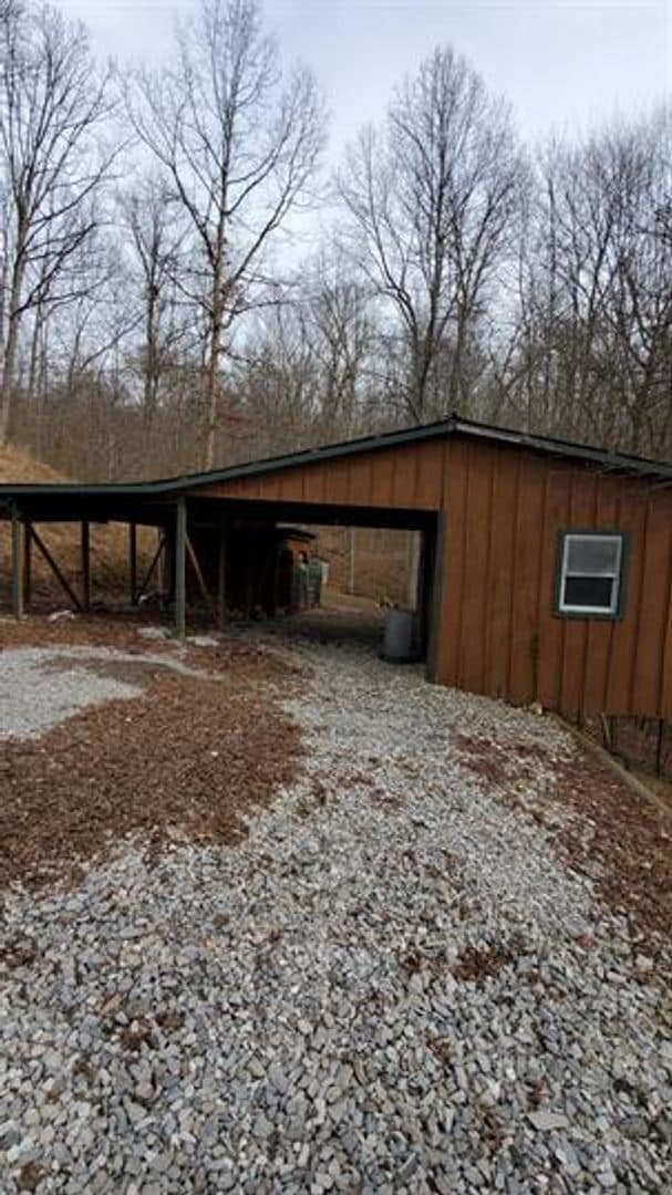 Building Photo - Gorgeous Log Home in Hurricane
