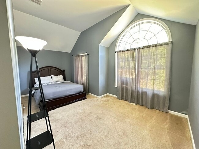 Building Photo - 1094 Porter Dr