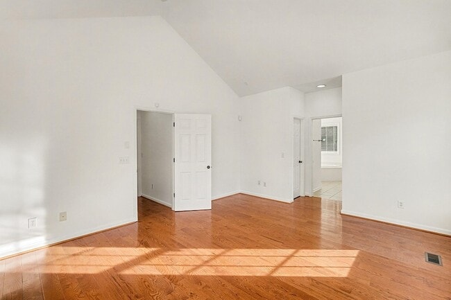 Building Photo - 8816 Caswick Ct