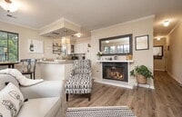 Building Photo - "Charming 1-Bed Sanctuary with Hardwood Floors & Central Vacuum in San Mateo!"