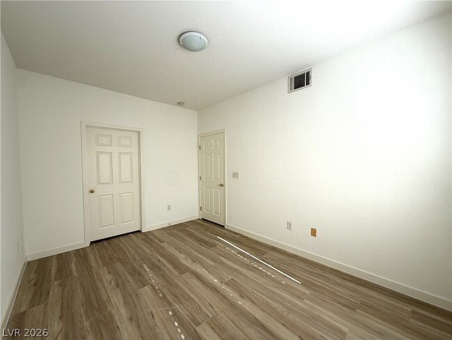 Building Photo - 6160 Rumrill St