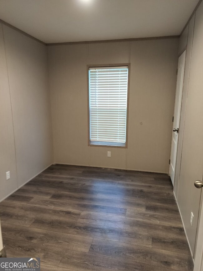 Building Photo - 2 Poole Cir