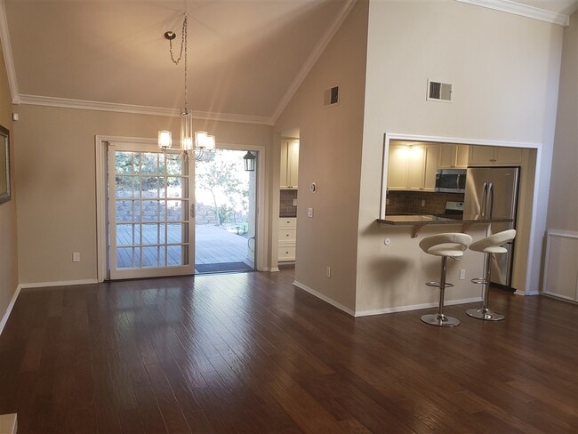 Building Photo - 4360 Caminito Pintoresco