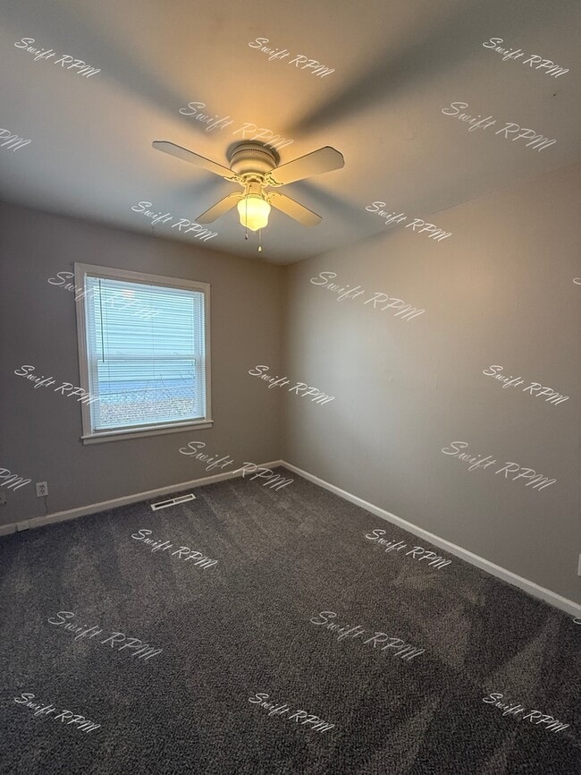 Building Photo - 709 NE 66th Terrace