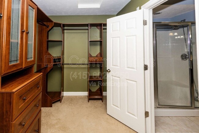 Building Photo - 8240 Talbot Cir