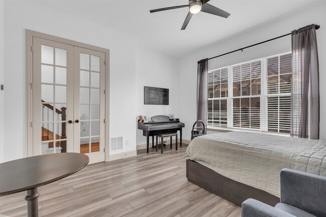 Building Photo - 4153 Shavano Dr