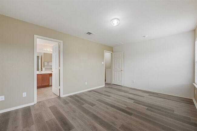 Building Photo - 14412 Lewis Carroll Ln