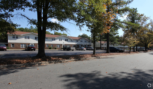 Building Photo - Oak Village Apartments