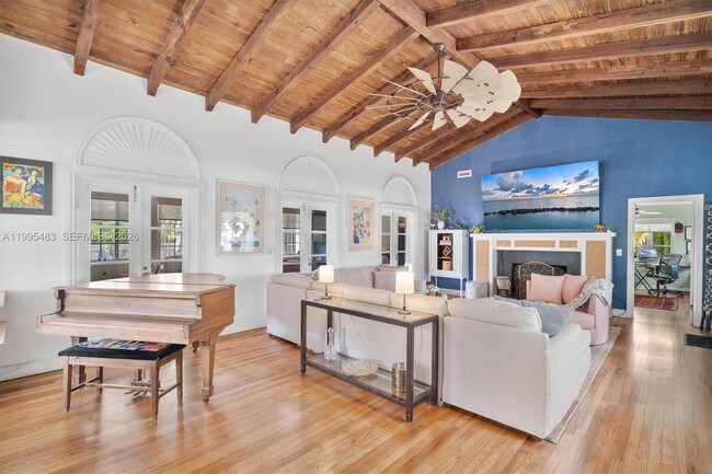 Building Photo - 9636 NE 5th Avenue Rd