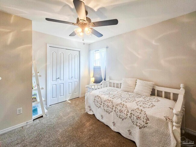 Building Photo - 9743 Brookstone Way