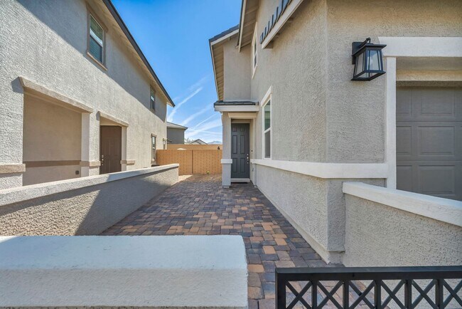 Building Photo - 688 Monroe Hl Pl