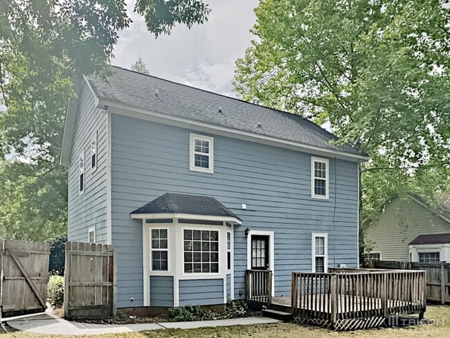 Building Photo - 120 Kenton Dr