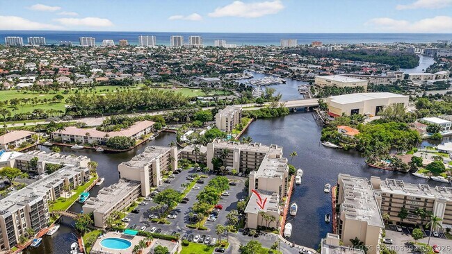 Building Photo - 8 Royal Palm Way