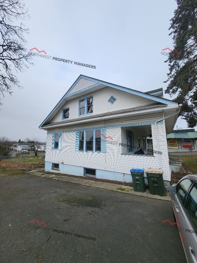 Building Photo - STATUS: *HOLD*  | R273B | $1895 + $100 flat rate water/sewer
