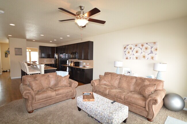 Building Photo - Beautiful 2-story home in D-49 available to move in on 05/01/2026! The owner allows 1 dog up to 7...