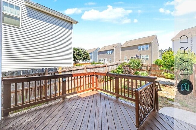 Building Photo - 16921 Thornapple Run