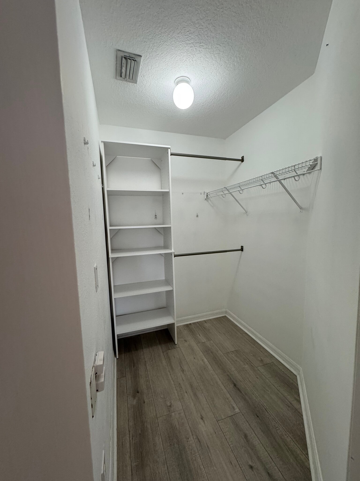 Building Photo - 7527 Oxford Garden Cir