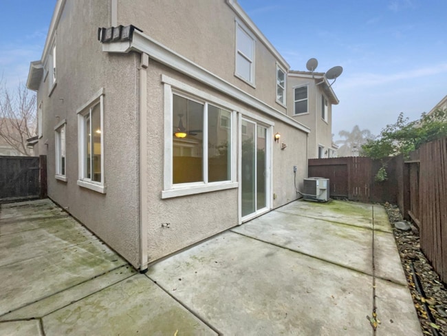 Building Photo - 3039 Torland St