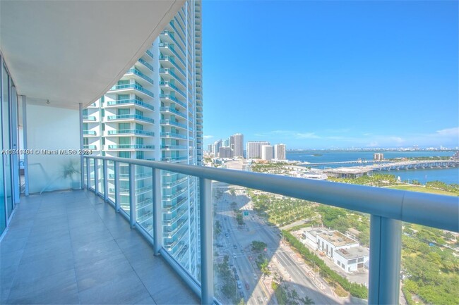 Building Photo - 888 Biscayne Blvd