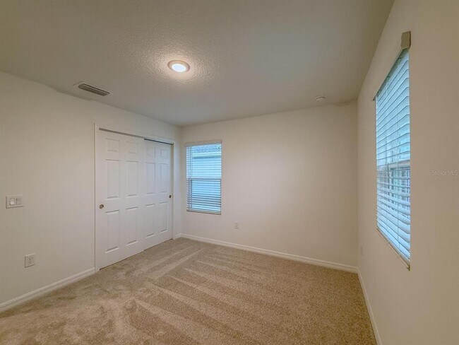Building Photo - 438 Marion Lp