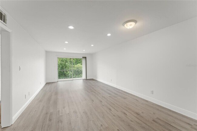 Building Photo - 1250 S Denning Dr