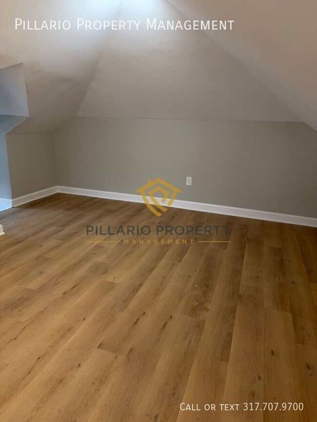 Building Photo - 323 N Lesley Ave