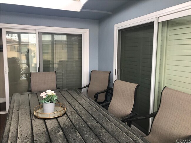 Building Photo - 111 19th St