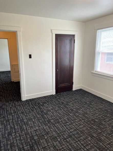 Building Photo - 436 Shady Ave
