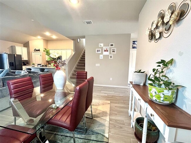 Building Photo - 115 Forsythia Trail