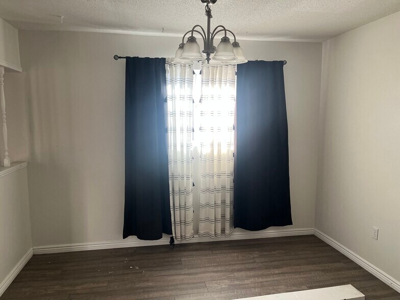 Building Photo - 4026 Shelley Ave