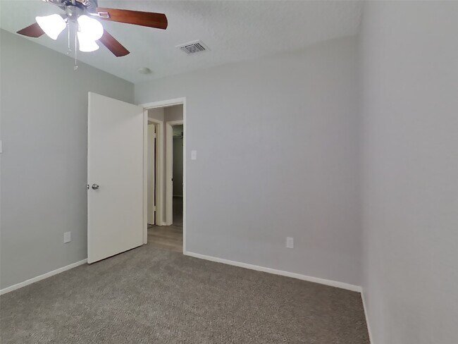 Building Photo - 6329 Porterway Dr