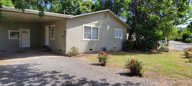 Primary Photo - Spacious 2 Bedroom With Carport and Storag...
