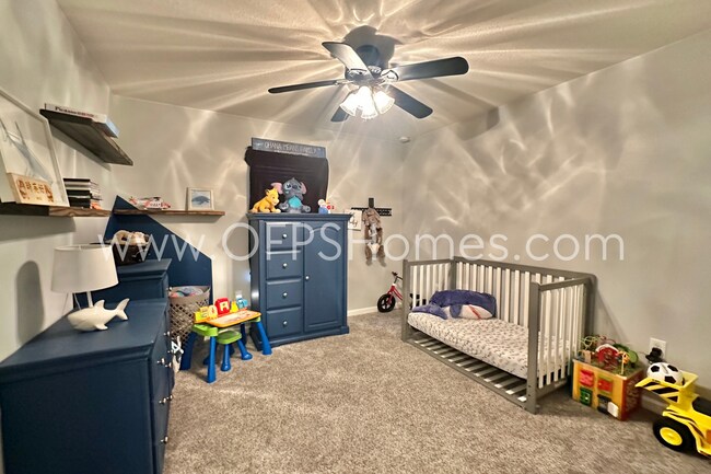 Building Photo - 4/2 in Redstone Subdivision!! AVAILABLE 10...