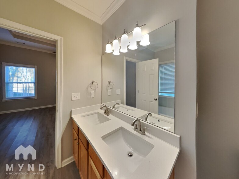 Building Photo - 3 Rockcress Ct