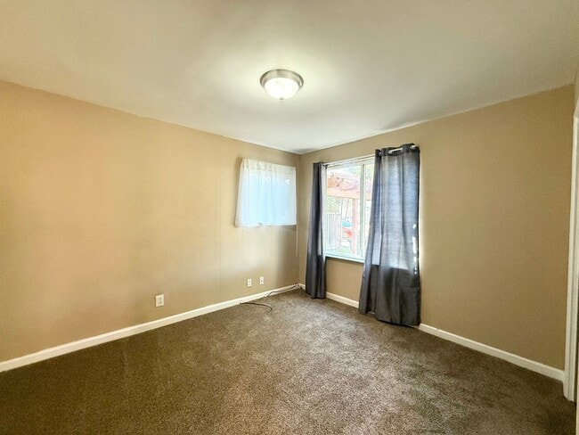 Building Photo - 16160 Keith Way