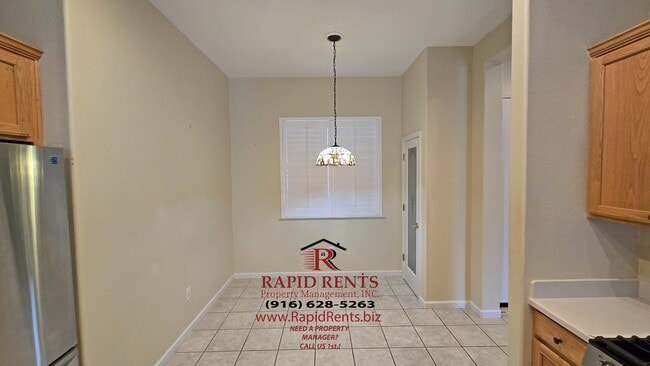 Building Photo - 2713 Robinson Creek Ln