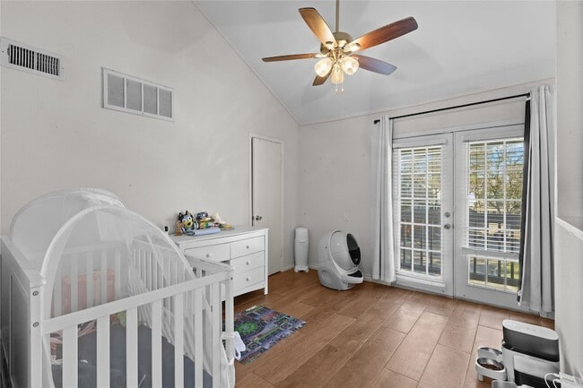 Building Photo - 11710 Southlake Dr