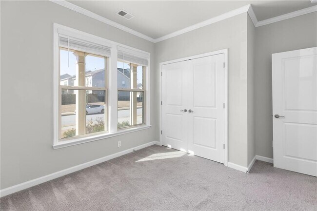 Building Photo - 4411 Claiborne Ct