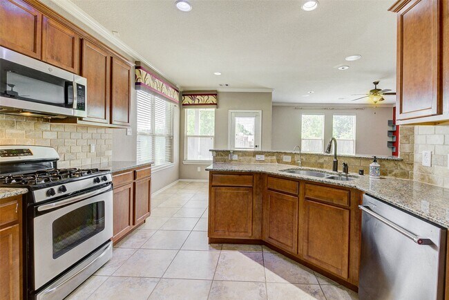 Building Photo - 15003 Telge Lake Trail