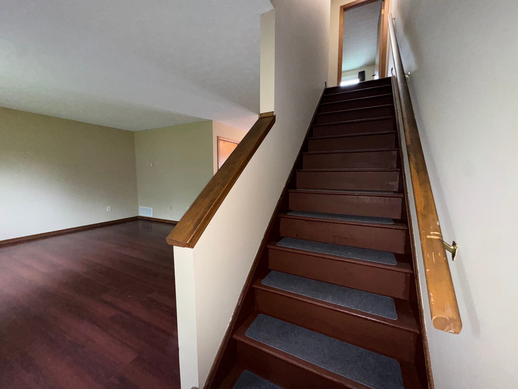 Building Photo - 307 Cross Wind Dr
