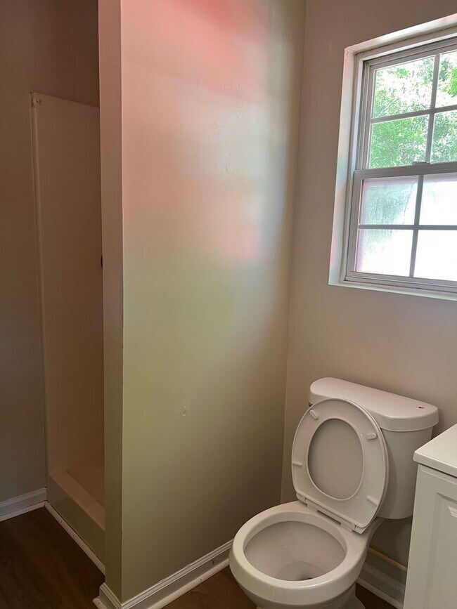 Building Photo - Two bedroom Two bathroom Duplex