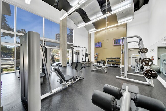 Building Photo - 1901 Post Oak Blvd