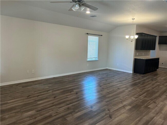 Building Photo - 7825 Salais Dr