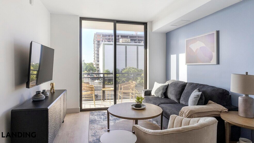 Building Photo - 1155 NE 126th St