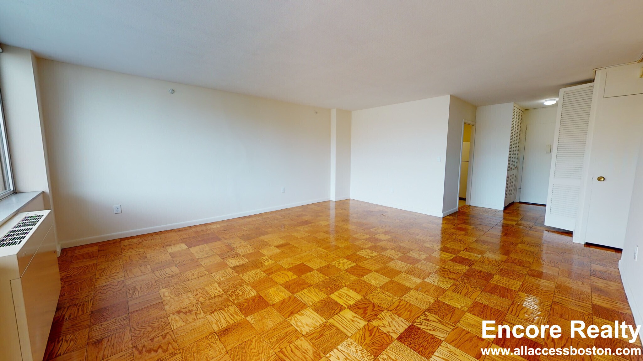 Building Photo - 16 Monmouth Ct