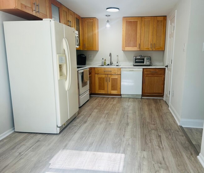 Building Photo - 13513 Demetrias Way
