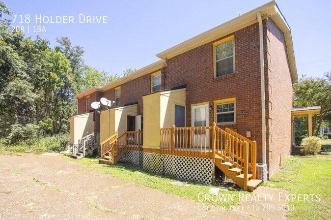 Building Photo - 718 Holder Dr