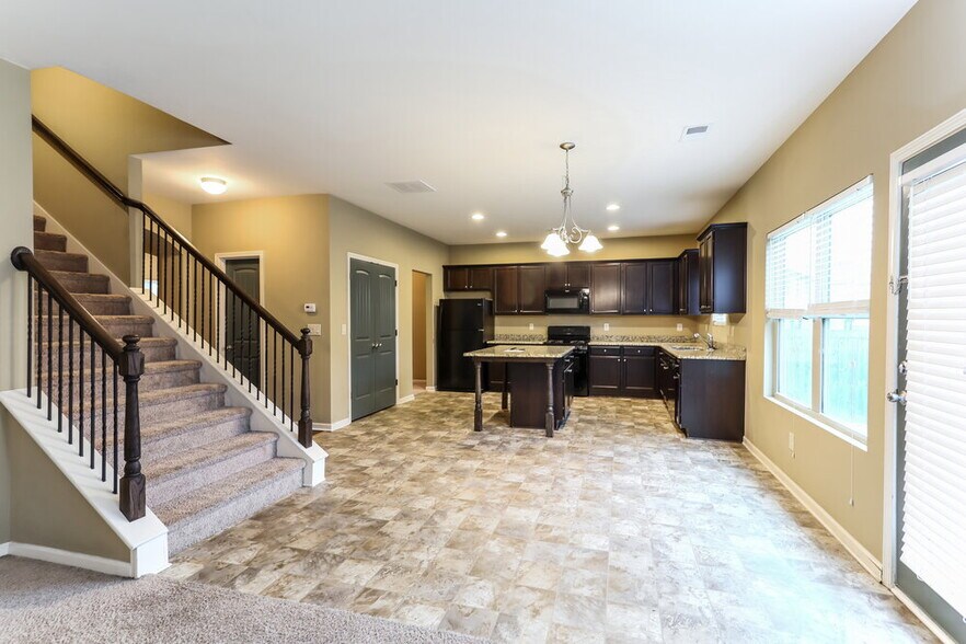 Building Photo - 3578 Rock Elm Ct