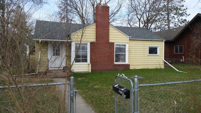 Primary Photo - 1421 Beltrami Ave NW