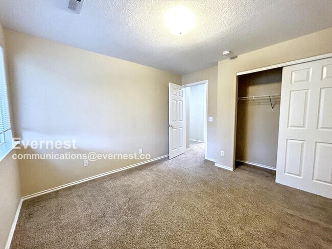 Building Photo - 3732 Riviera Grove
